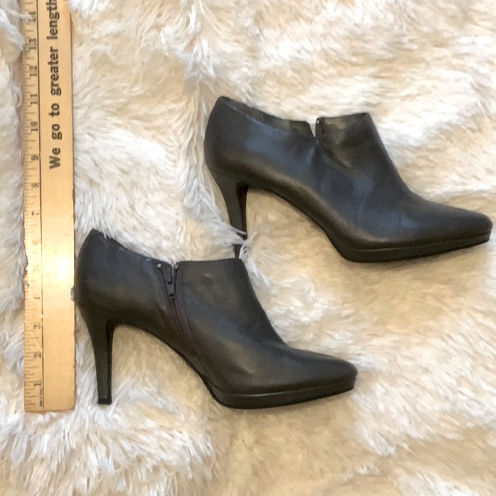 Grey vegan leather booties,9